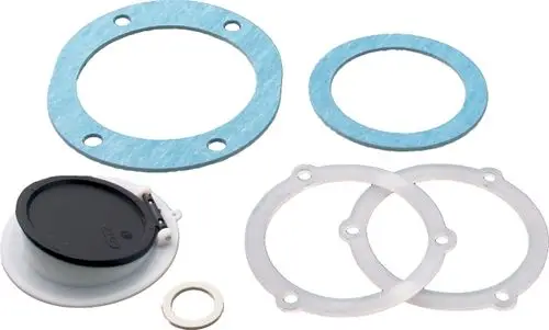 Montage-Kits mit mehreren Dichtungen und einem Rückstromverhinderer von Wolf, geeignet für spezielle Anwendungen. Teile sind in verschiedenen Formen und Materialien dargestellt.